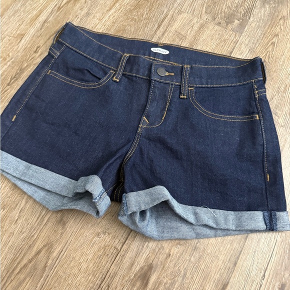 Old Navy • Dark Wash Cuffed Denim Shorts - Picture 2 of 9